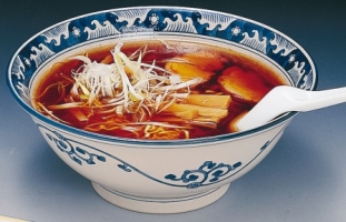 高山の街歩きでおなかが空いたら高山ラーメンで腹ごしらえ！ 
